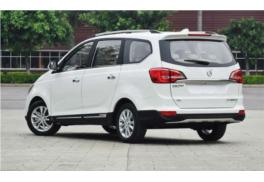 寶駿730商務車租賃